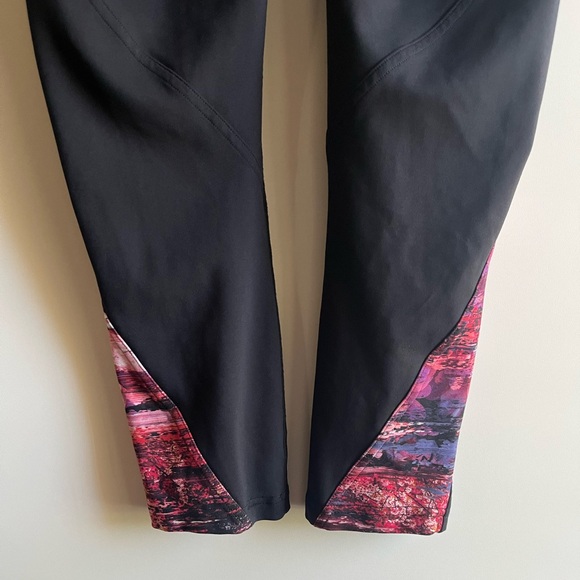 Lululemon Sweat & Repeat Crop *21" Black/Dahliascape Multi 4 - Picture 13 of 15